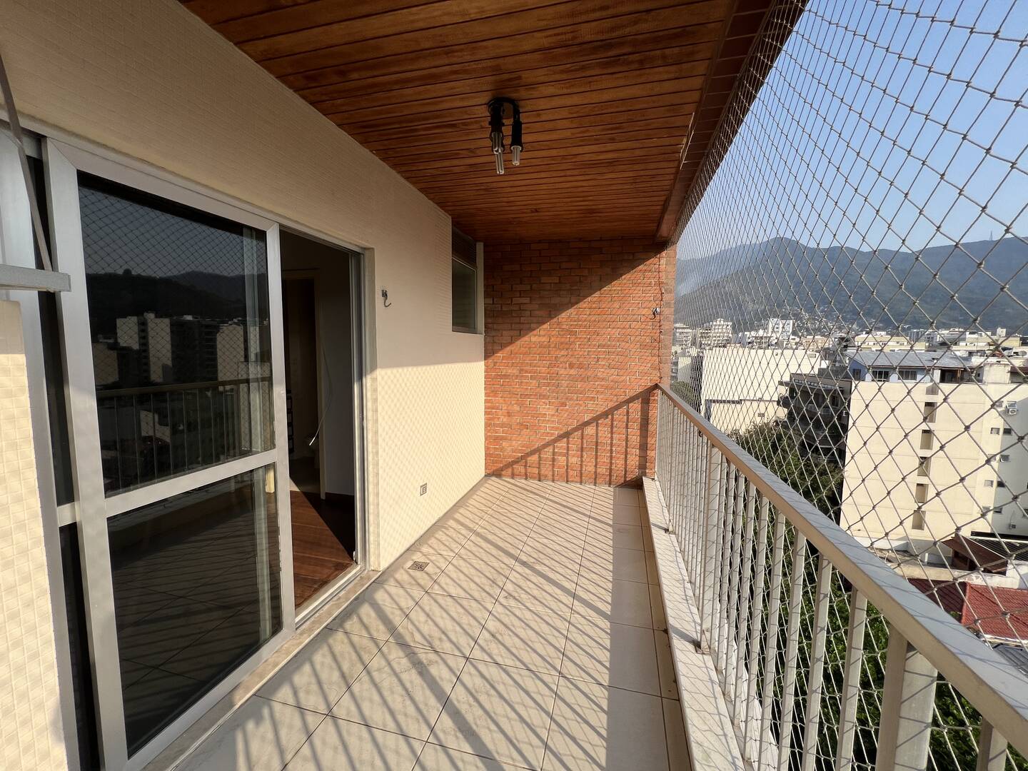 #352 - Apartamento para Venda em Rio de Janeiro - RJ