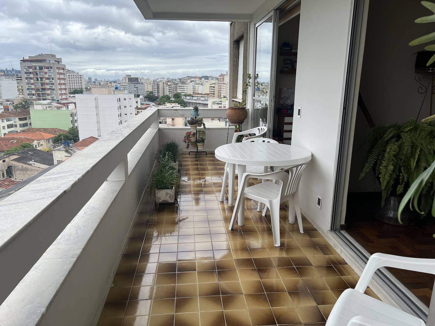 #360 - Apartamento para Venda em Rio de Janeiro - RJ