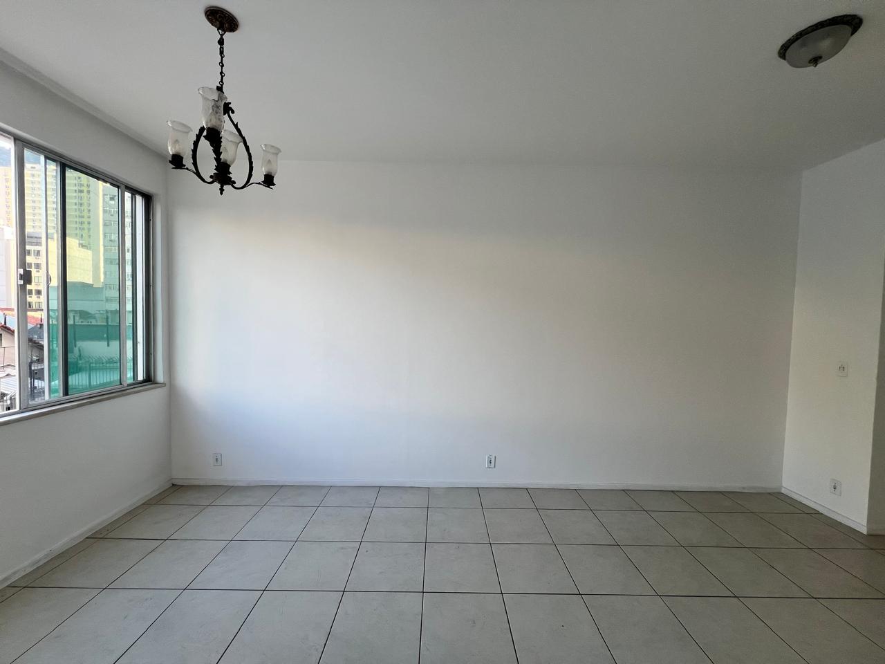 #389 - Apartamento para Venda em Rio de Janeiro - RJ