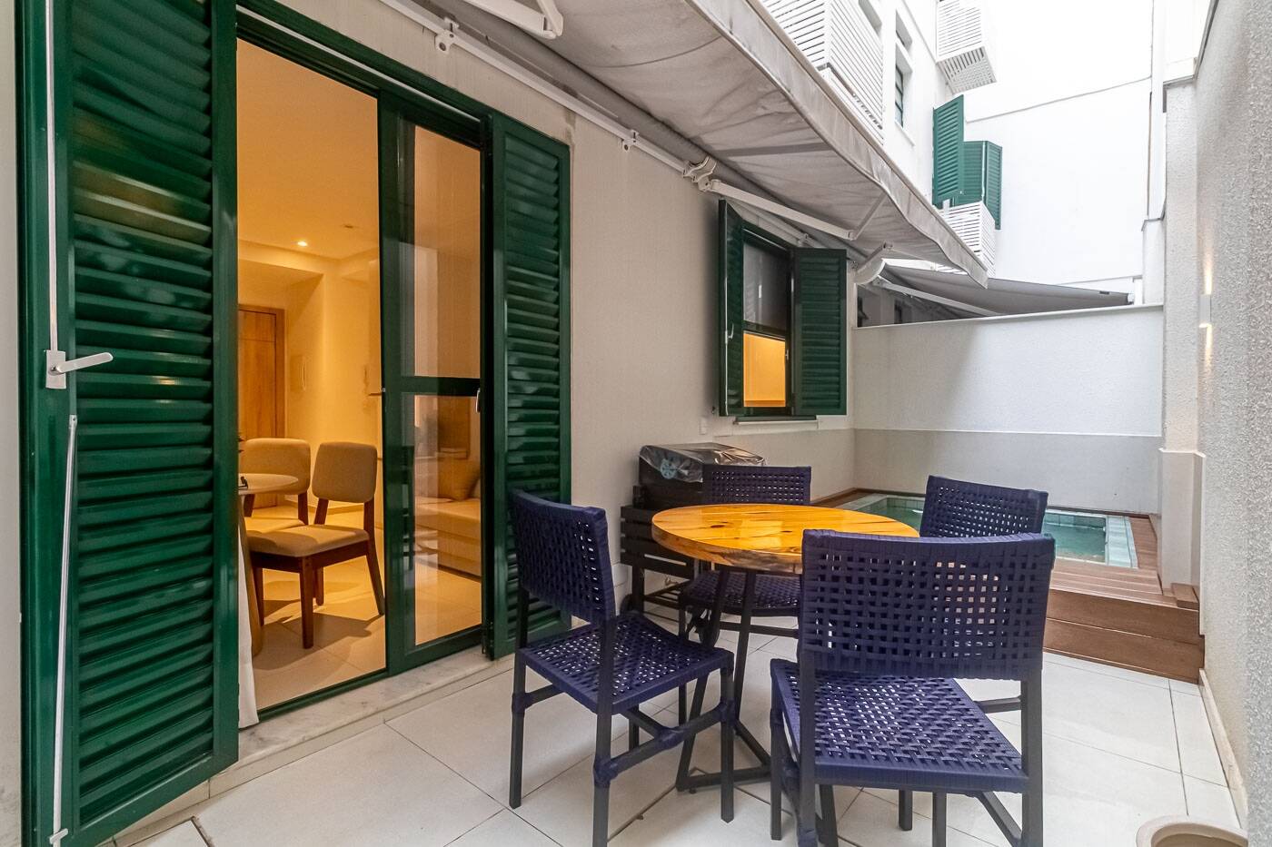 #412 - Apartamento para Venda em Rio de Janeiro - RJ