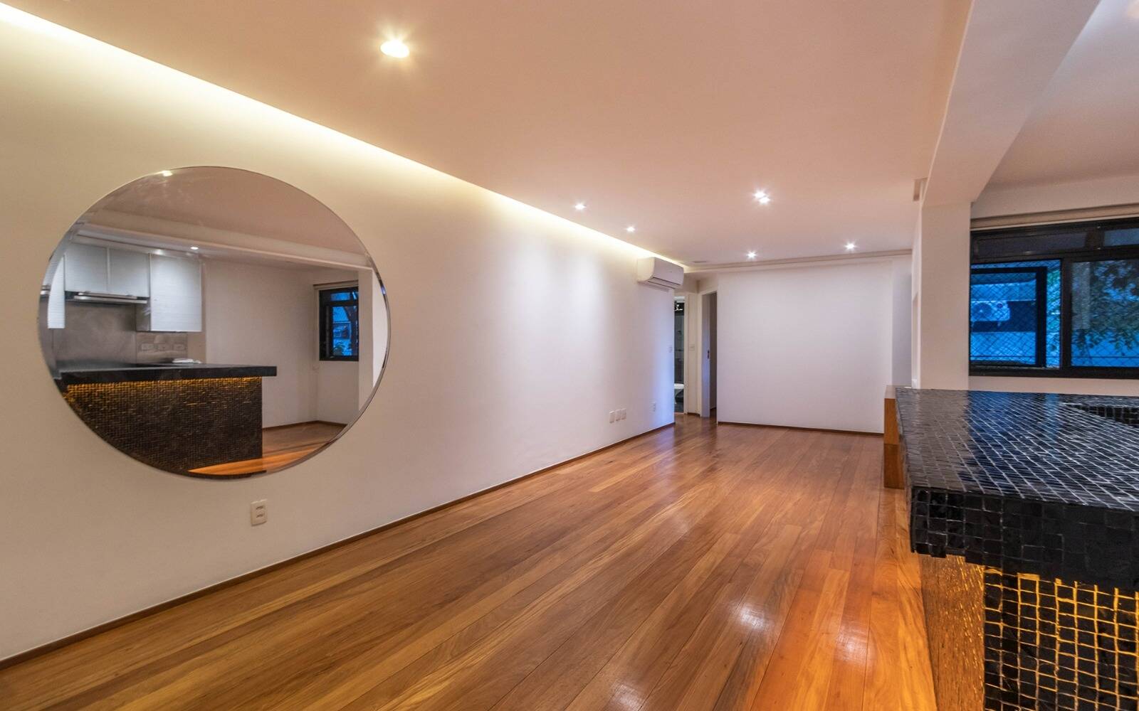 #427 - Apartamento para Venda em Rio de Janeiro - RJ