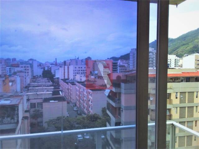 #220 - Apartamento para Venda em Rio de Janeiro - RJ