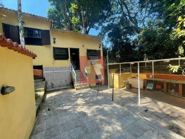 #210 - Casa para Venda em Rio de Janeiro - RJ - 1
