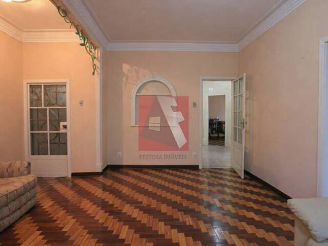 #397 - Apartamento para Venda em Rio de Janeiro - RJ