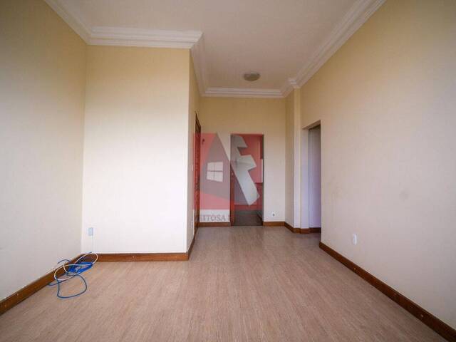 #400 - Apartamento para Venda em Rio de Janeiro - RJ