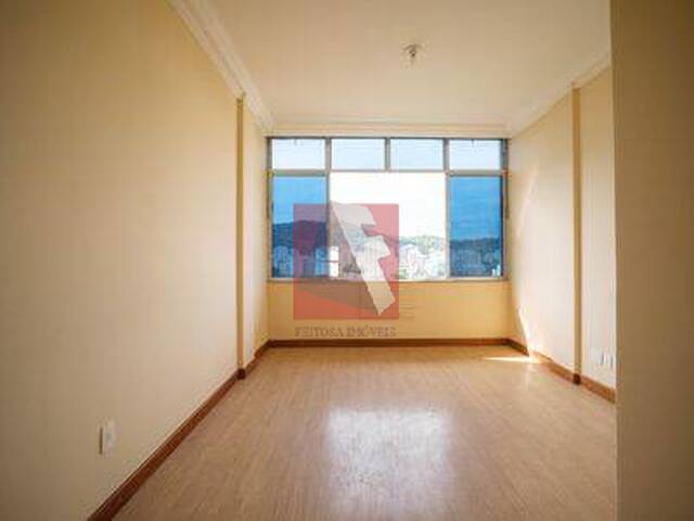 #400 - Apartamento para Venda em Rio de Janeiro - RJ
